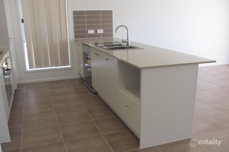 Property photo of 10 Josephine Street Boyne Island QLD 4680