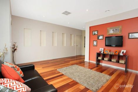 Property photo of 14 Caesia Way Caroline Springs VIC 3023