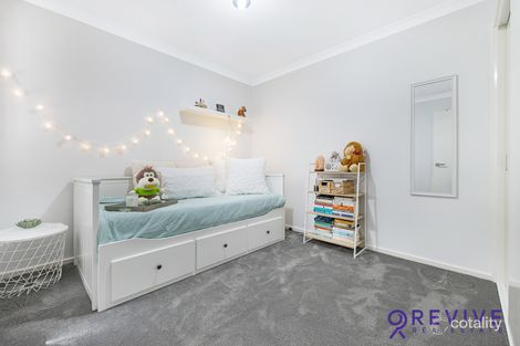 Property photo of 28 Cortula Road Cranbourne East VIC 3977