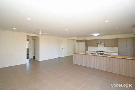 Property photo of 4 Mawson Court Urraween QLD 4655