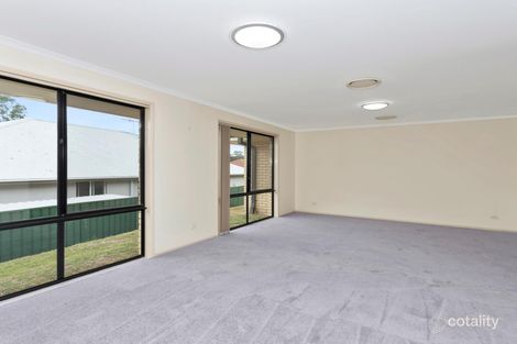 Property photo of 42 Rosewood Crescent Fletcher NSW 2287