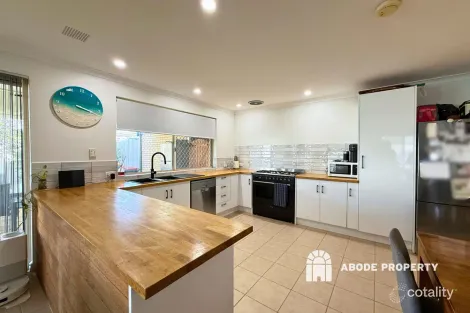 10 Highlander Pl, Currambine, WA 6028
