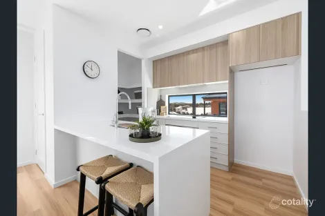 Property photo of 9 Zigzag Lane Strathnairn ACT 2615