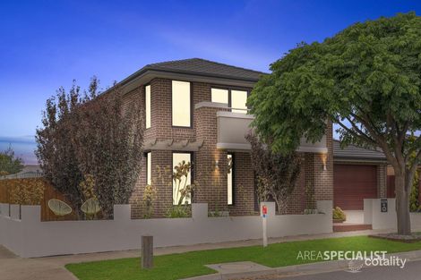 Property photo of 16 Hub Street Werribee VIC 3030