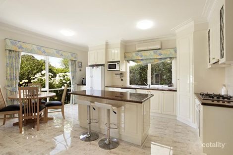 Property photo of 1A Woodlands Edge Templestowe VIC 3106