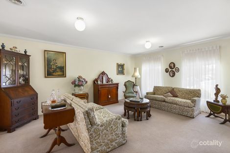 Property photo of 36 Albert Place Dingley Village VIC 3172