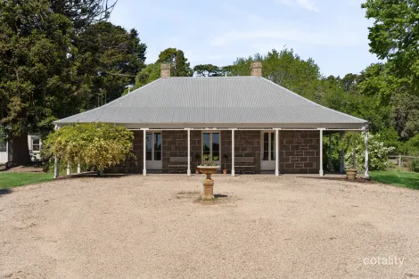Property photo of 140 Fiddlers Green Road Kyneton VIC 3444