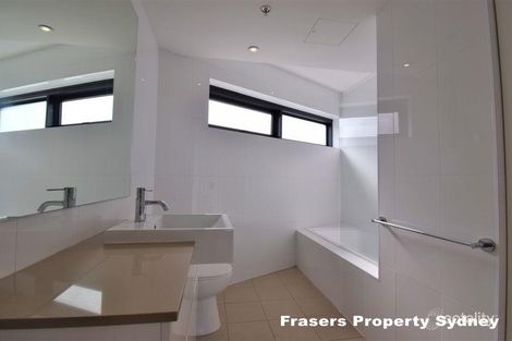 Property photo of 707/12 Brodie Spark Drive Wolli Creek NSW 2205