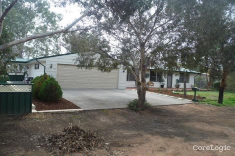 Property photo of 3 Emmet Place York WA 6302