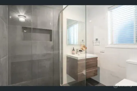 Property photo of 25 Heytesbury Drive Leopold VIC 3224