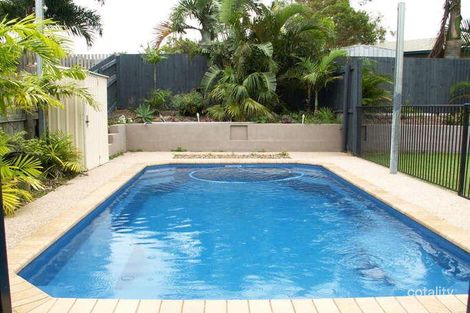 Property photo of 5 Blaxland Close Andergrove QLD 4740