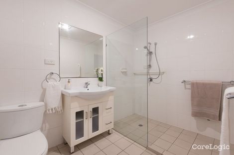 Property photo of 399 Cavendish Road Coorparoo QLD 4151