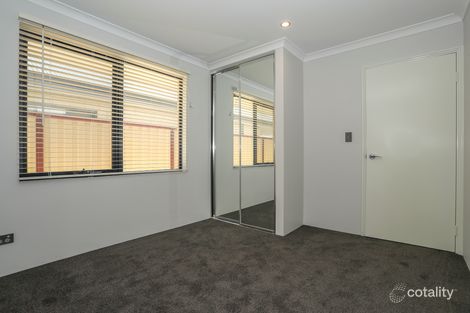 Property photo of 11 Dowitcher Loop Gosnells WA 6110