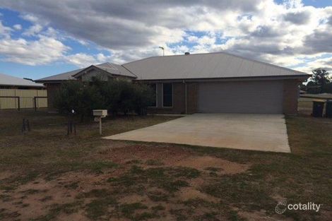14 Vowles St, Dalby, QLD 4405