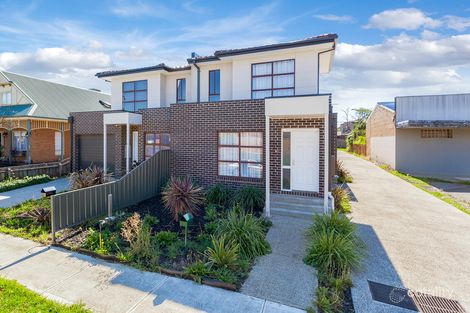 Property photo of 2/16 Elsey Road Reservoir VIC 3073