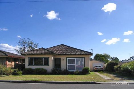 34 Deakin St, Oak Flats, NSW 2529