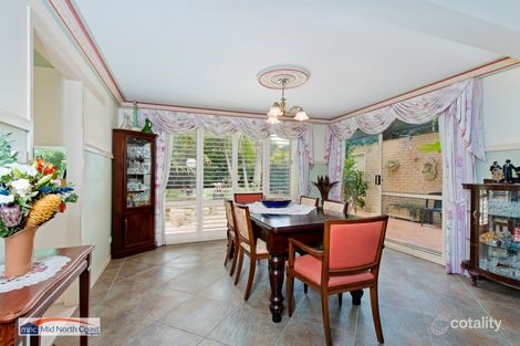 Property photo of 5 Lakeside Way Lake Cathie NSW 2445