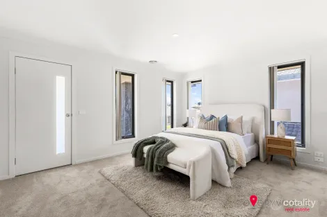 Property photo of 10 Bluffview Terrace Point Cook VIC 3030