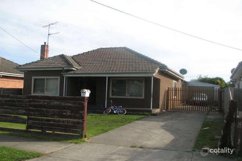 17 Wallace St, Morwell, VIC 3840