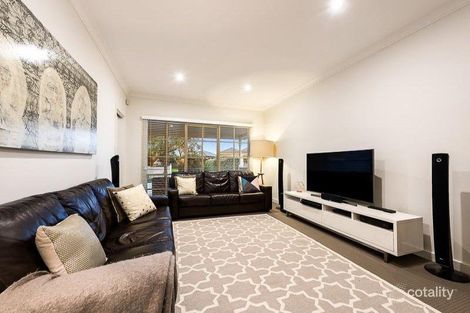 Property photo of 1/68 Kernan Street Strathmore VIC 3041