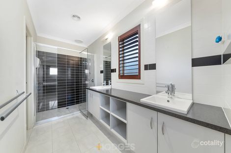 Property photo of 14 Olive Road Lynbrook VIC 3975