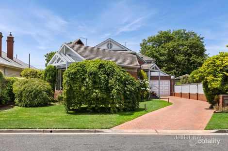 12 Dawsons Ave, Lake Wendouree, VIC 3350