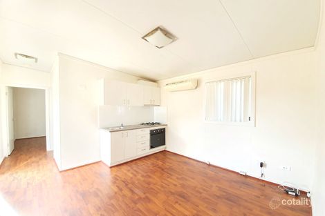 Property photo of 32 Tasman Avenue Lethbridge Park NSW 2770