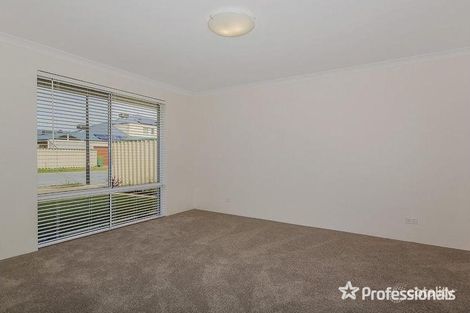 Property photo of 36 Carramup Circle Port Kennedy WA 6172
