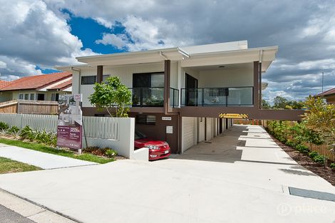 Property photo of 2/11 Gamelin Crescent Stafford QLD 4053