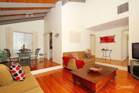 Property photo of 4 Shearer Court Mill Park VIC 3082