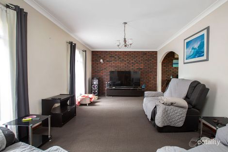 Property photo of 5 Powell Court Withers WA 6230