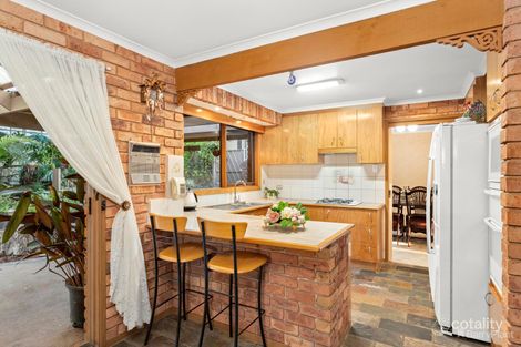 Property photo of 1 Greenleaf Court Eltham North VIC 3095