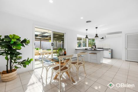 Property photo of 6 Cameron Court Somerville VIC 3912