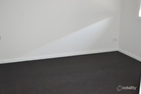 Property photo of 5 Berkley Street Pakenham VIC 3810