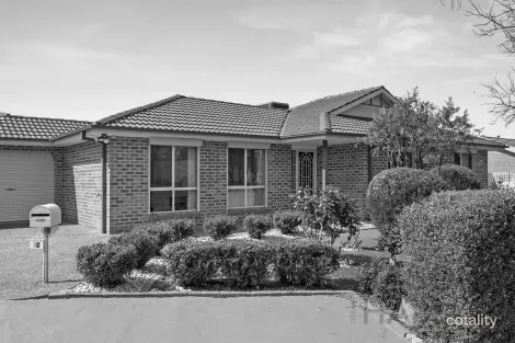 Property photo of 21 Tyenna Close Amaroo ACT 2914