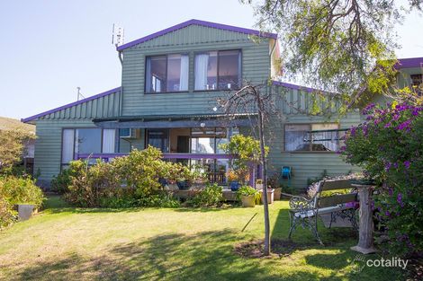 Property photo of 17 View Street Lakes Entrance VIC 3909