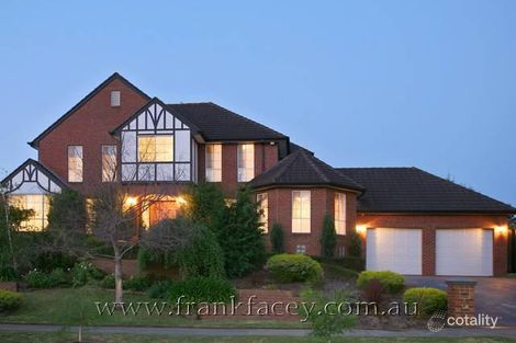 Property photo of 14 Matheson Court Berwick VIC 3806