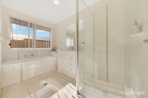 Property photo of 16 Daintree Boulevard New Auckland QLD 4680