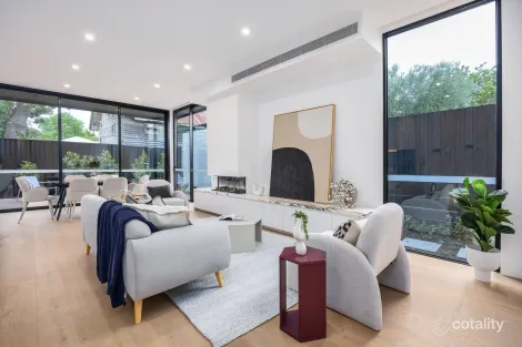 2/32 Kambrook Rd, Caulfield North, VIC 3161