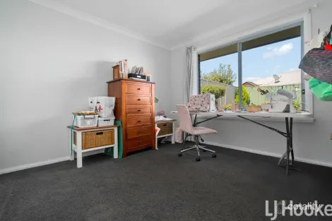 Property photo of 5 Basalt Way Kelso NSW 2795