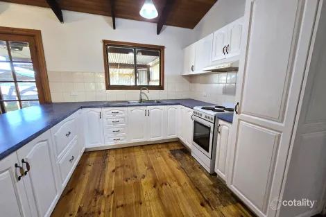 Property photo of 4 Edwards Avenue Pinnaroo SA 5304