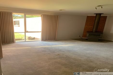 Property photo of 21 Clifton Way Endeavour Hills VIC 3802