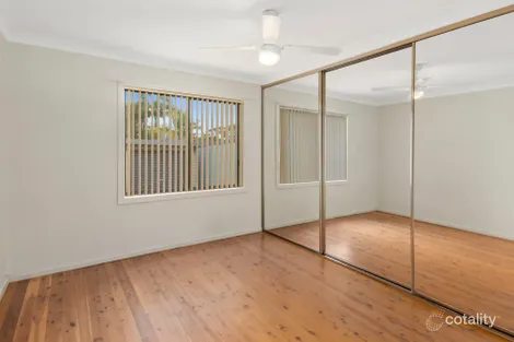 Property photo of 14 Craig Crescent Dapto NSW 2530