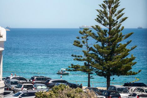 Property photo of 8/4 Warnham Road Cottesloe WA 6011