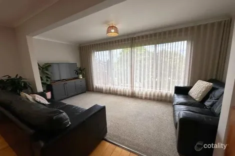 Property photo of 10 Henshall Street Warragul VIC 3820