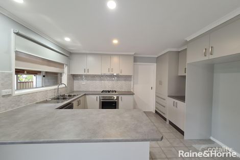 Property photo of 2 Woolstone Close Kealba VIC 3021