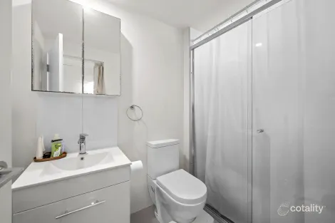 Property photo of 305/8 Waverley Street Southport QLD 4215