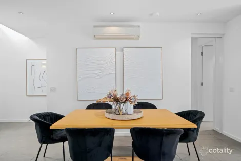 Property photo of 12/14 Lillimur Road Ormond VIC 3204