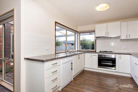 Property photo of 1 Oakhurst Court Frankston VIC 3199