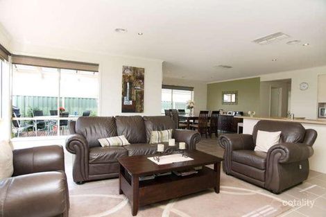 Property photo of 34 Hurlingham Way Craigieburn VIC 3064
